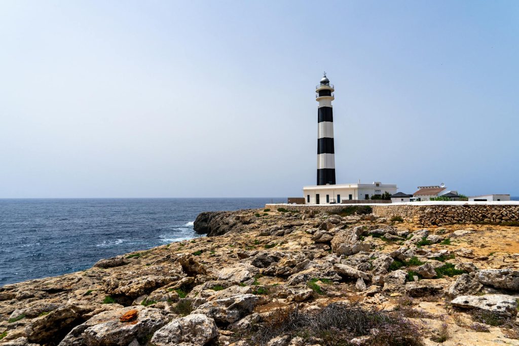 The Ultimate Guide to Employment in Spain: Navigating Opportunities at BBVA, Telefónica, and Beyond - Melhores oportunidade de emprego na Espanha