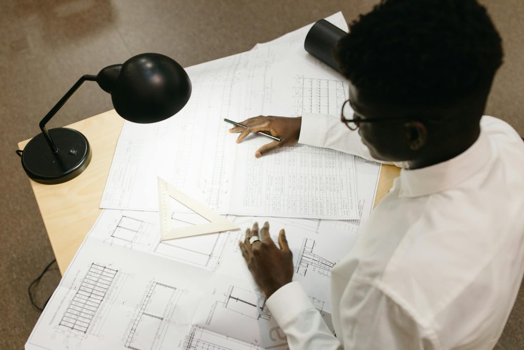 From Mercadona to Siemens Gamesa: Discover the Most Promising Careers in Spain’s Top Firms - Melhores oportunidades de emprego na Espanha